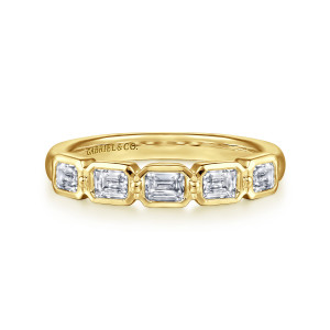 Gabriel & Co. AN16652Y43JJ 14 karat yellow gold Contemporary anniversary band, front view of five lengthwise step cut stones in squared rims with beads between