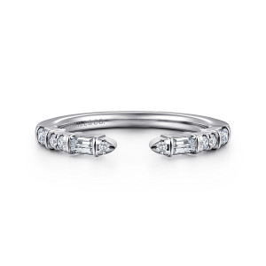 Gabriel & Co. AN16812W44JJ 14 karat white gold Contemporary anniversary band, front view of two pointed ends tipped with tiny round stones beside barred rectangular stones
