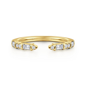 Gabriel & Co. AN16812Y44JJ 14 karat yellow gold Contemporary anniversary band, front view of two pointed ends facing each other, each tipped with a tiny round stone