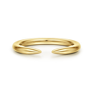 Gabriel & Co. AN16815Y4JJJ 14 karat yellow gold Contemporary anniversary band, front view of the two pointed tips facing each other across the opening