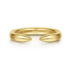 Gabriel & Co. AN16816Y4JJJ 14 karat yellow gold Contemporary anniversary band, front view of a plain open band whose two ends taper to smooth points with a gap between