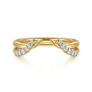 Gabriel & Co. AN16817Y44JJ 14 karat yellow gold Contemporary anniversary band, front view of two pointed arms curving toward an open gap with diamonds along each