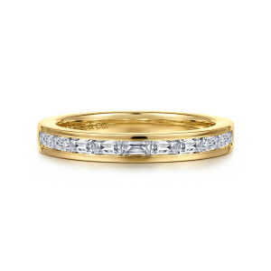 Gabriel & Co. AN16886Y43JJ 14 karat yellow gold Art Deco anniversary band, front view of rectangular baguette diamonds laid lengthwise between two polished walls