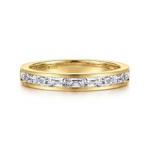 Gabriel & Co. AN16890Y43JJ 14 karat yellow gold Contemporary wedding band, front view of baguette diamonds lying end to end between smooth side walls
