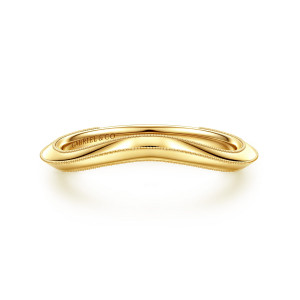 Gabriel & Co. AN17158Y4JJJ 14 karat yellow gold Victorian anniversary band, front view of the curved plain band with fine beaded lines tracing both edges