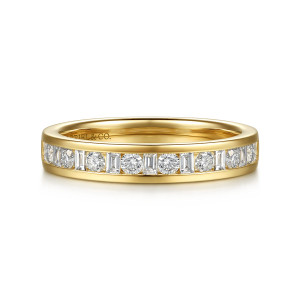 Gabriel & Co. AN17170Y44JJ 14 karat yellow gold Contemporary anniversary band, front view of round and baguette diamonds alternating between plain metal walls