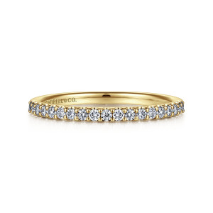 Gabriel & Co. AN7577Y44JJ 14 karat yellow gold Classic wedding band, front view of a straight hoop with a single line of round diamonds in tiny prongs