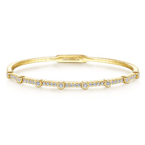 Gabriel & Co. BG3843Y45JJ 14 karat yellow gold Lusso bangle, front view of alternating round bezel diamonds and short diamond rows with the plate behind