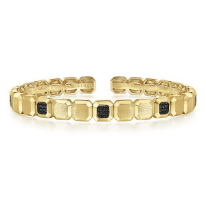Gabriel & Co. BGM2056-72Y4JBS 14 karat yellow gold Geo men's cuff bracelet, front view of an open cuff with satin plates and square black stone settings