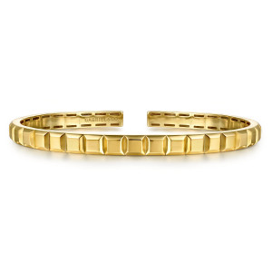 Gabriel & Co. BGM2170-72Y4JJJ 14 karat yellow gold Geo men's bangle, front view of the open cuff showing the row of flat topped beveled blocks