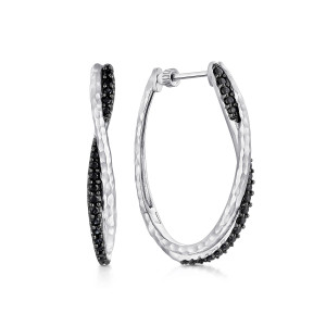 Gabriel & Co. EG13275SVJBS sterling silver Souviens earrings, front view of the pair, hammered bands twisting with black stones along them