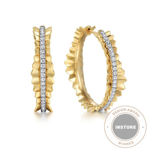 Gabriel & Co. EG15003Y45JJ 14 karat yellow gold Contemporary earrings, front view of the pair, pleated metal flares on both sides of a straight center row of stones
