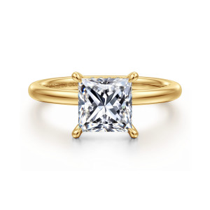 Gabriel & Co. ER15972S6Y84JJ 18 karat yellow gold Classic engagement ring, front view of a square princess cut center on four rounded claw prongs above a plain band