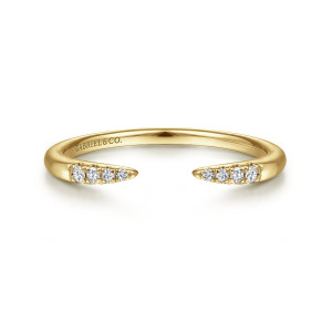 Gabriel & Co. LR51177Y45JJ 14 karat yellow gold Stackable ring, front view of the tapered ends with stone rows facing each other across the gap