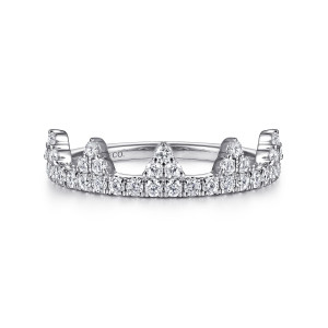 Gabriel & Co. LR51540W45JJ 14 karat white gold Stackable ring, front view of the prong set row with triangular diamond peaks rising above it
