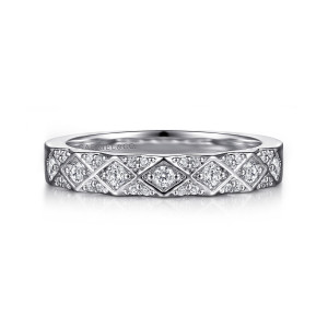 Gabriel & Co. LR52287W45JJ 14 karat white gold Stackable ring, front view of rhombus frames each holding a round diamond between tiny stone clusters