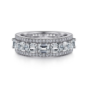 Gabriel & Co. LR52388W84JJ 18 karat white gold Lusso ring, front view of emerald cut diamonds between two edges of round pave stones