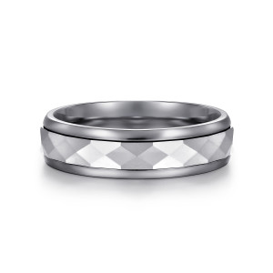 Gabriel & Co. MAR60212TAW4JJJ tantalum and 14 karat white gold Signature men's wedding band, front view of a lighter strip of flat facets between two darker polished rims