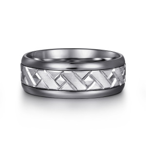 Gabriel & Co. MAR80218TAW4JJJ tantalum and 14 karat white gold Signature men's wedding band, front view of the cut lattice inlay framed by glossy rounded rails