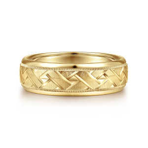 Gabriel & Co. MBH0166-70Y4JJJ 14 karat yellow gold Signature men's wedding band, front view of crossing diagonal carved bands on a satin ground between rows of tiny beads