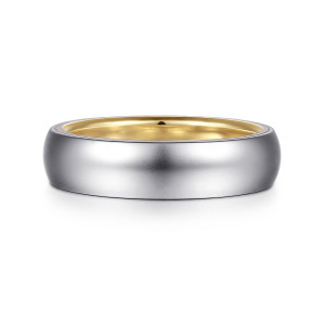 Gabriel & Co. MBH0187-60M4JJJ 14 karat white and yellow gold Classic men's wedding band, front view of the smooth domed satin face with the warmer lining showing past the top edge