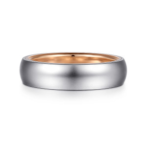 Gabriel & Co. MBH0187-60T4JJJ 14 karat white and rose gold Classic men's wedding band, front view of the smooth satin dome with a warmer lining visible above