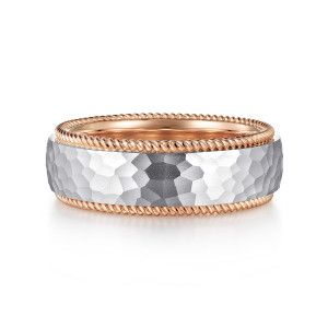 Gabriel & Co. MBH0189-80T4JJJ 14 karat white and rose gold Signature men's wedding band, front view of the hammered facets between two twisted rope borders