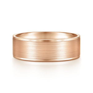 Gabriel & Co. MBL0143-70K4JJJ 14 karat rose gold Classic men's wedding band, front view of the flat satin face between two narrow polished edge strips