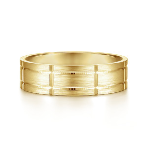 Gabriel & Co. MBL0149-60Y4JJJ 14 karat yellow gold Classic men's wedding band, front view of brushed rectangular blocks split by ridged grooves and angled cross cuts