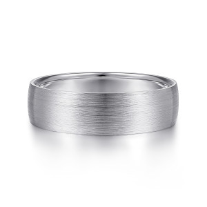 Gabriel & Co. MBL0156-60W4JJJ 14 karat white gold Classic men's wedding band, front view of the unbroken brushed grain across the domed face