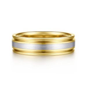 Gabriel & Co. MBL0237-60M4JJJ 14 karat white and yellow gold Classic men's wedding band, front view of the satin stripe between two stepped polished ridges