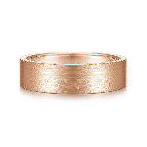 Gabriel & Co. MBM0101-60K4JJJ 14 karat rose gold Classic men's wedding band, front view of the unbroken brushed face with fine lines running around the ring