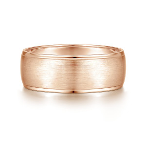 Gabriel & Co. MBM0107-80K4JJJ 14 karat rose gold Classic men's wedding band, front view of the evenly brushed arched face framed by thin polished edge steps