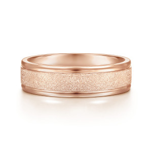Gabriel & Co. MBM0111-60K4JJJ 14 karat rose gold Classic men's wedding band, front view of a grainy sandblasted center panel between two polished rims