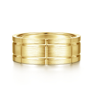 Gabriel & Co. MBM0142-80Y4JJJ 14 karat yellow gold Classic men's wedding band, front view of the brushed blocks divided by faceted grooves and a center cross cut