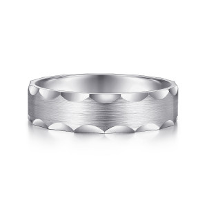 Gabriel & Co. MBM0148-60W4JJJ 14 karat white gold Classic men's wedding band, front view of the brushed flat face between rows of polished scalloped cuts