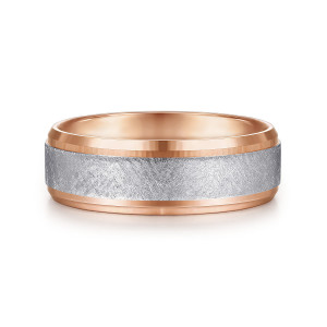 Gabriel & Co. MBM0152-70T4JJJ 14 karat white and rose gold Signature men's wedding band, front view of a crosshatch textured cool center strip between polished warm beveled rails