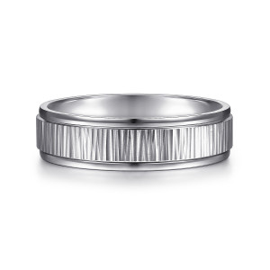 Gabriel & Co. MBM0155-60W4JJJ 14 karat white gold Signature men's wedding band, front view of a raised center panel of irregular fine lines between two narrow polished rims