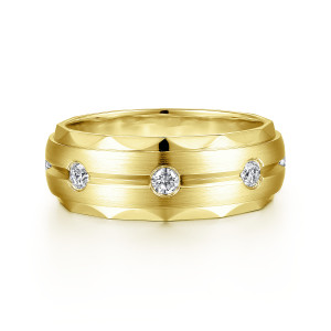 Gabriel & Co. MR15675Y44JJ 14 karat yellow gold Monument men's wedding ring, front view of the satin band with bezel diamonds along the polished center channel