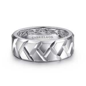 Gabriel & Co. MR20133SVJJJ sterling silver Heritage Weave men's ring, front view of the staggered angled ridges across the face and a maker's mark inside the band