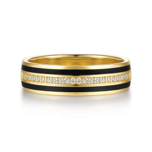 Gabriel & Co. MR20224E8Y44JJ 14 karat yellow gold Monument men's ring, front view of the diamond line centered between two black inlaid stripes with polished borders