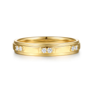 Gabriel & Co. MR20235Y44JJ 14 karat yellow gold Monument men's ring, front view of paired colorless stone stations spaced across the raised face between stepped edges