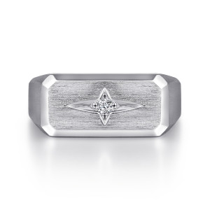 Gabriel & Co. MR52073SV5JJ sterling silver Polaris men's ring, front view of the brushed rectangular face with its raised star and polished bevel