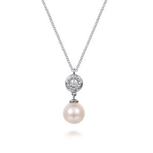 Gabriel & Co. NK7108SVJMC sterling silver Bujukan necklace, front view of the bead ringed stone inside a smooth rim above the round pearl