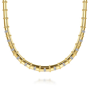 Gabriel & Co. NK7964M45JJ 14 karat white and yellow gold Bujukan necklace, front view of the tapering tube with beaded bands and clover clusters