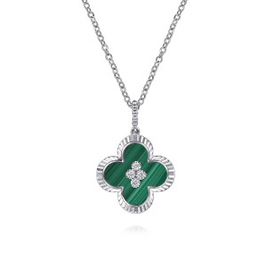 Gabriel & Co. NK8392MASVJMC sterling silver Bujukan necklace, front view of the green banded inlay, fluted rim and the metal bead bail