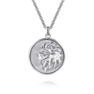 Gabriel & Co. NKM2288-22SVJJJ sterling silver Modern Relics men's pendant necklace, front view of the angular lion head, sandblasted field and polished rim on its link chain