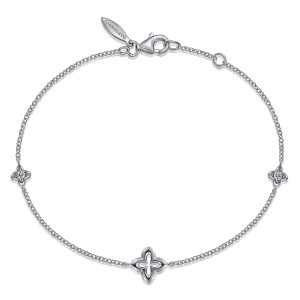 Gabriel & Co. TB4356SVJWS sterling silver Victorian bracelet, front view of a loop of fine chain, clover stations and the lobster clasp with its maker's tag