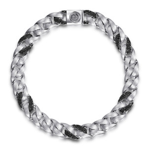 Gabriel & Co. TBM2124-75SVJBS sterling silver Contemporary men's chain bracelet, top view of the full loop, brushed links, black stone links and the stamped clasp plate