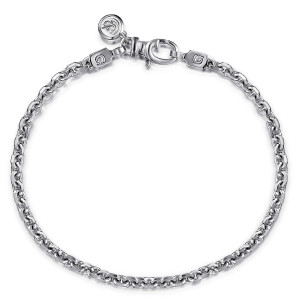 Gabriel & Co. TBM4806SVJJJ sterling silver Contemporary men's chain bracelet, top view of the closed loop with stamped end plates, the clasp and a small round disc